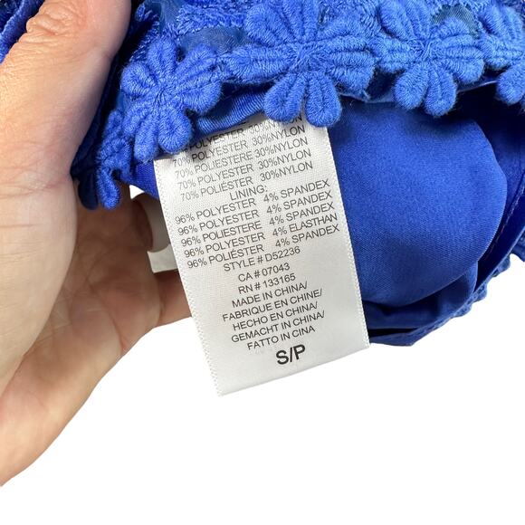 ERI + ALI Womens Small Royal Blue Sleeveless Embroidered Daisy Lace Shift Dress - Picture 10 of 10